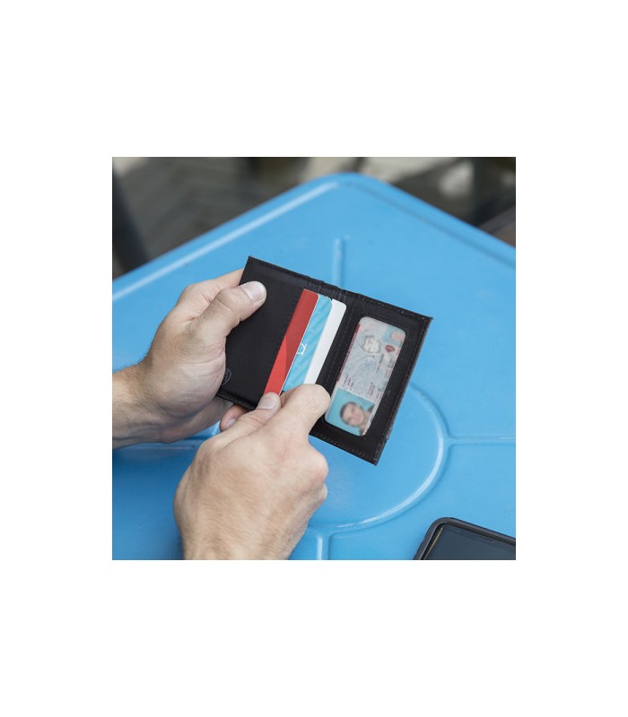 ארנק Travelon RFID Blocking Classic Card Case